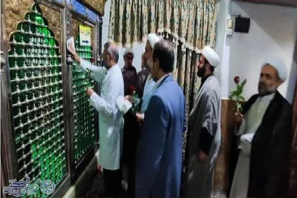 آغاز برنامه‌های هفته وقف در مازندران با عطرافشانی آستان مقدس امامزاده عباس(ع) ساری