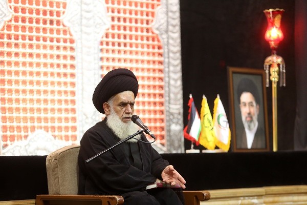 کربلا را باید با سه نگاه عقلانی، حماسی و عاطفی فهمید