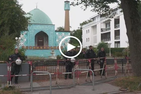 Muslims Protest Germany’s Mosque Closure in Frankfurt