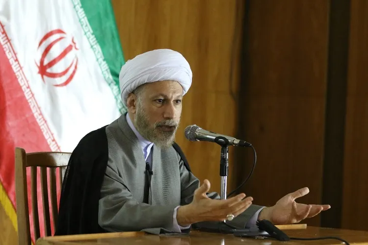 مبلغ رسالت الهی باشیم/ عدالت‌خواهی همراه با خشیت باشد