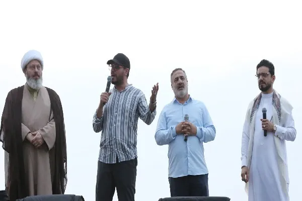 جشن بزرگ محفل قرآنی علویون در ساحل دریای بابلسر