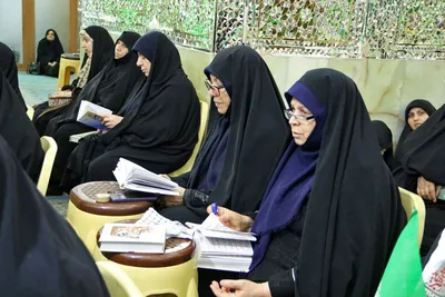 محفل انس با قرآن کریم در آستان مقدس حضرت علی ابن حمزه(ع)
