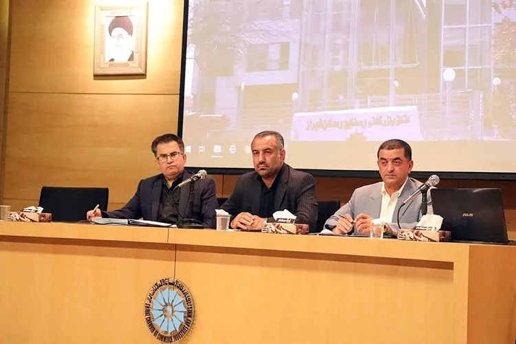 قوانین اقتصادی متناسب با زمان باشند