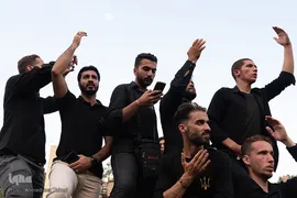 اجتماع عظیم عاشورایی مردم اصفهان در میدان امام حسین (ع)