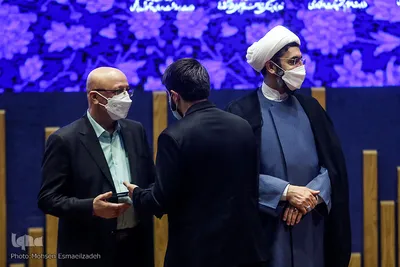 تقدیر از رتبه‌های برتر کنکور سراسری با حضور وزیر علوم
