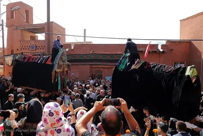 آیین سنتی «نخل‌گردانی» در روستای ابیانه نطنز