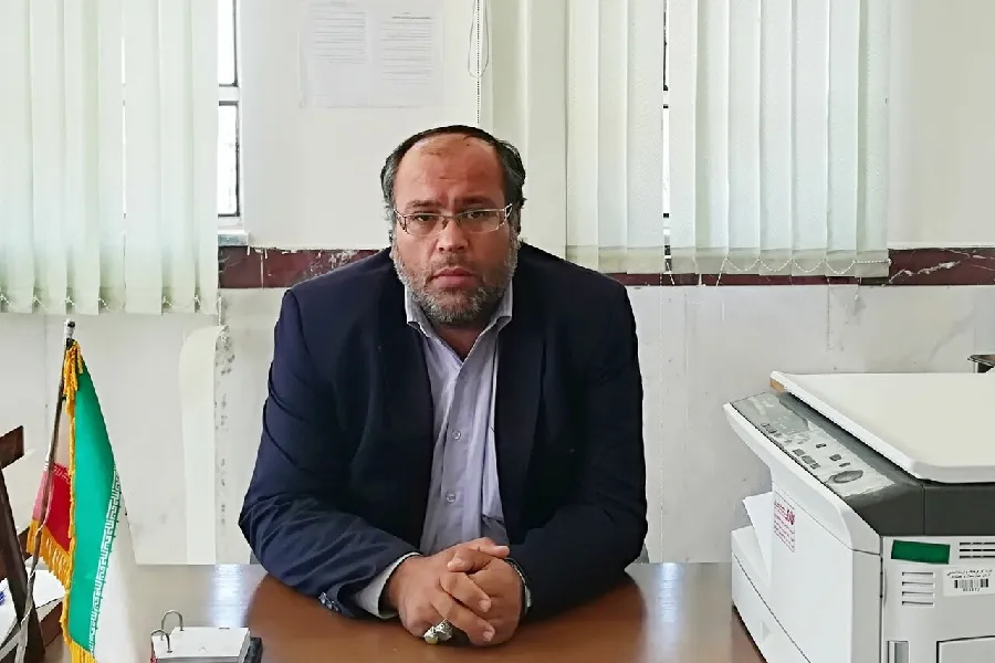 اهل قلم راهبران اندیشه‌ها هستند