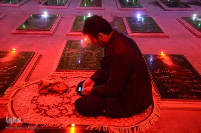 مراسم شب قدر در گلزار شهدای وادی رحمت تبریز
