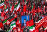 اعزام کاروان ۴۰۰ نفره دانشگاه آزاد اصفهان به مراسم تشییع پیکر رهبر شهید انقلاب