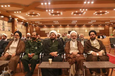 آیین رونمایی از کتاب «برای حق» در یزد‎