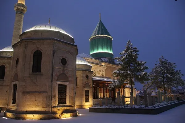 Kur’an-ı Kerim ve Mesnevi