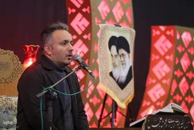 محفل انس با قرآن کریم «بشری» در حرم حضرت شاهچراغ(ع)
