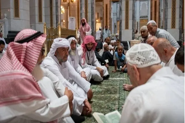 Mescid-i Haram'da yaşlılar için Kur'an halkaları oluşturuldu
