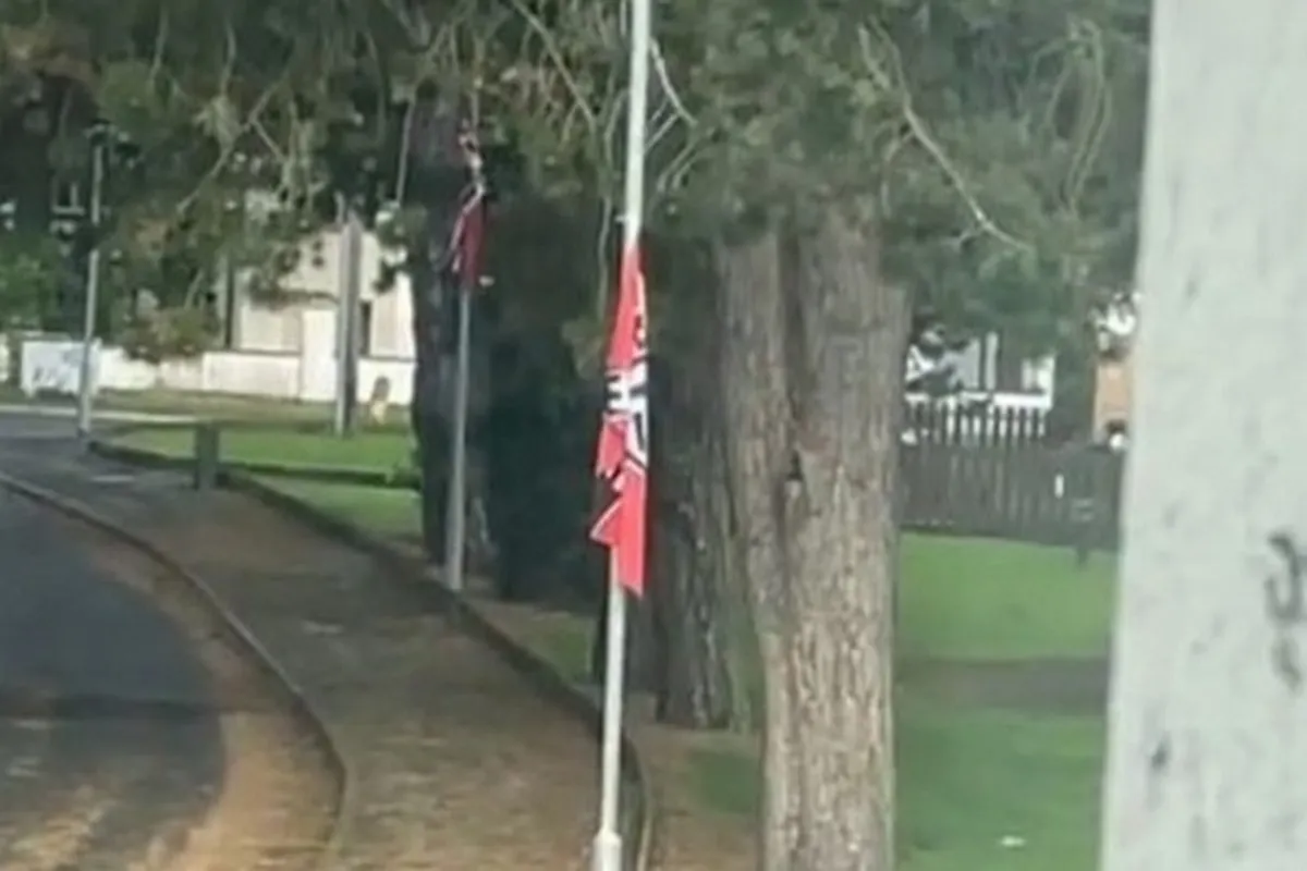 Ireland: Bendera za Wanazi zawekwa karibu na Msikiti