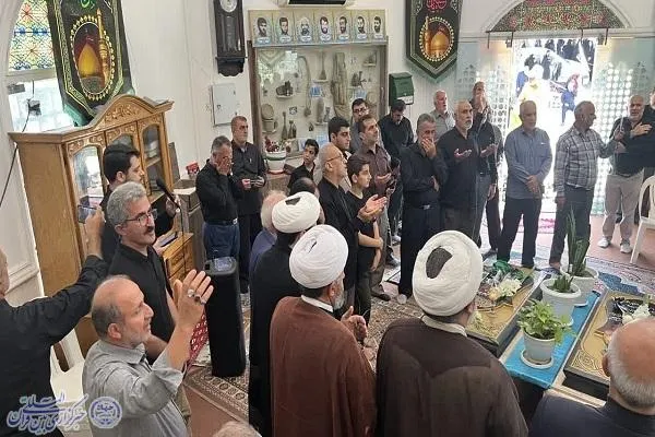 عزاداری مردم بابلسر در سالروز شهادت امام حسن عسکری(ع) و گل افشانی مزار سه شهید گمنام علقمه