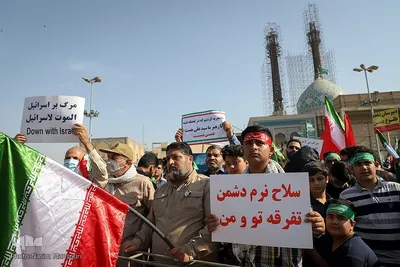تشییع شهید گمنام با حضور دانش‌آموزان در اهواز