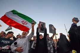 تجمع بزرگ مردم اصفهان در حمایت از عملیات «وعده صادق ۲»