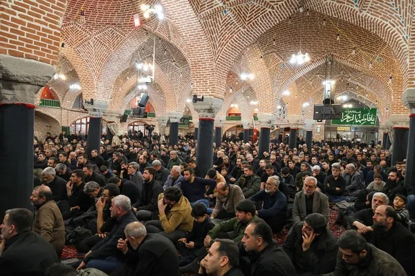 مراسم سوگواری شهادت قائد امت در مسجد صاحب الامر تبریز
