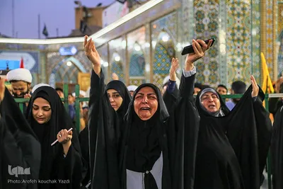 اجتماع مردمی قم در حرم حضرت معصومه