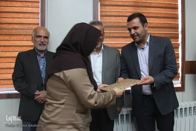 تجلیل از خبرنگاران خبرگزاری‌های ایکنا و ایسنا – اراک/عکاس:زهرا بهرامی