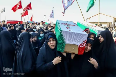 ورود پیکرهای ۱۱۱ شهید دفاع مقدس به کشور
