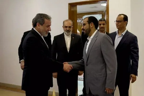 دیدار رئیس هیئت مذاکره‌‌کننده دولت نجات ملی یمن با عراقچی