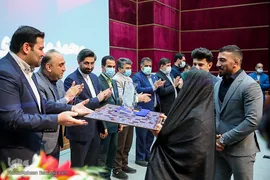 همایش تجلیل از والدین و همسران ورزشکاران مدال‌آور کشور «دامان» در مشهد مقدس