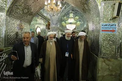 گلباران قبور شهدای حرم مطهر