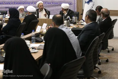 دومین روز نشست نقش تفسیری متون مقدس برای ایجاد جهان عاری از خشونت