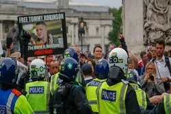 UK Far-Right Clash with Police at Anti-Islam London Rally