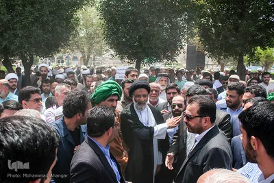استقبال مردمی از نماینده ولی فقیه در خوزستان