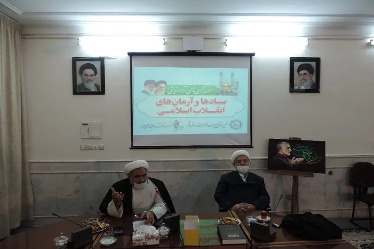 پیروزی، استقرار و تثبیت انقلاب اسلامی مرهون مبانی حِکمی آن است