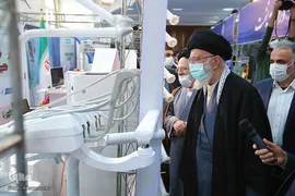 بازدیدرهبر انقلاب از نمایشگاه توانمندی‌های صنعتی