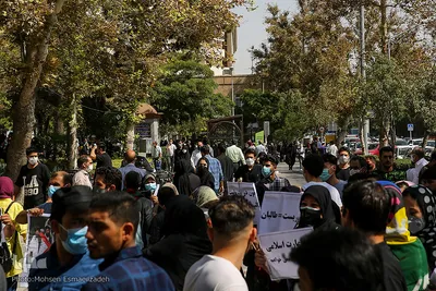 تجمع افغانستانی‌های مقیم مشهد در مقابل کنسولگری پاکستان
