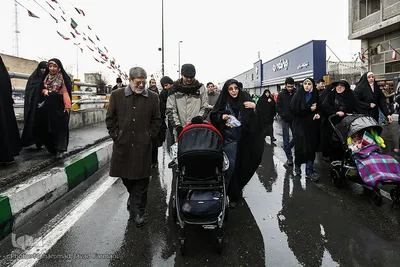 شکوه چهل سالگی/ تهران خیابان آزادی