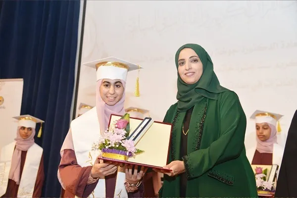 سلطنة عمان: تكريم 16 من حافظات القرآن ضمن برنامج 