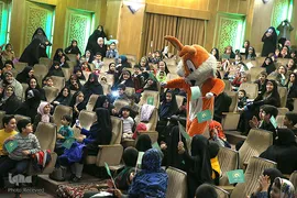 جشن تولد فرزندان شهدای مدافع حرم در شب میلاد حضرت عبدالعظیم حسنی(ع)
