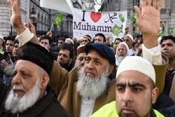 UK Debates Offensive Cartoons after Teacher Suspended