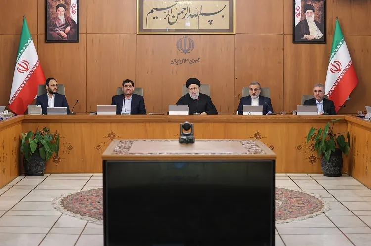 حضور در انتخابات از جلوه‌های مشارکت اجتماعی است