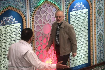 حضور علی اکبر صالحی در نماز جمعه تهران - 17 آبان‌ماه