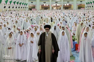 جشن شکوفایی (تکلیف) دانش آموزان دختر تبریز
