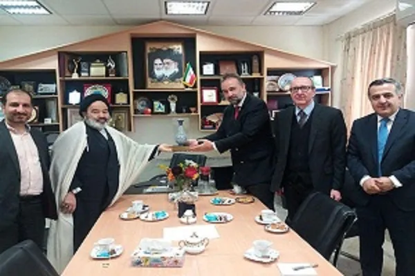 جمهوری اسلامی ایران پیشتاز تعامل با ادیان و مذاهب در جهان است