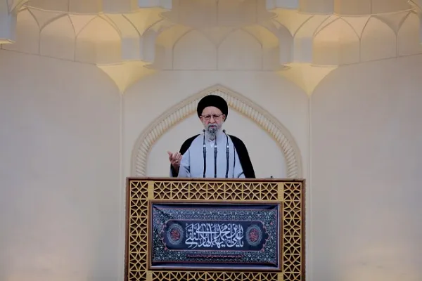 انقلاب اسلامی دست طمع‌کاران را از ایران قطع کرد