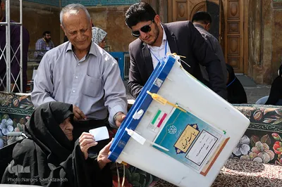 حماسه مشارکت نصف جهان در میدان نقش جهان