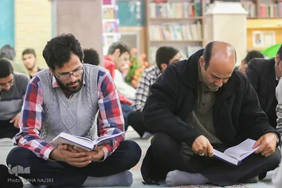 محفل انس با قرآن کریم – دانشگاه اراک/عکاس:طاها نظیری