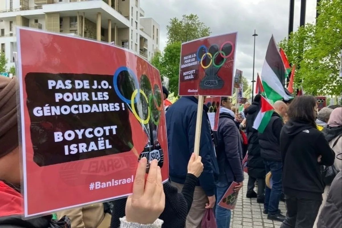 Farati a cikin jini; Tun daga titin Gaza zuwa titin Paris
