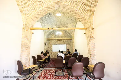 مسجد و مدرسه علمیه معّیرالممالک