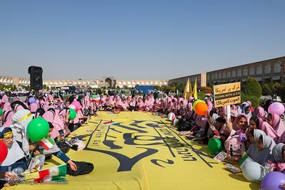 تجمع کودکان اصفهانی در حمایت از کودکان غزه