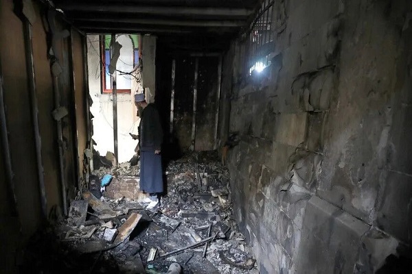 Des colons sionistes incendient une mosquée en construction en Cisjordanie