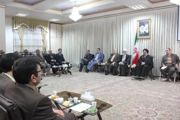 حفظ انقلاب؛ یکی از اولویت‌های مهم مسئولان نظام است